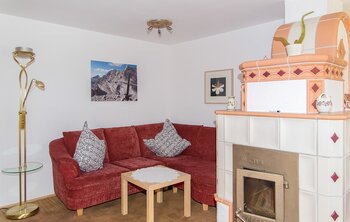 Wohnraum in der Ferienwohnung 4 im Gästehaus Salzgau
