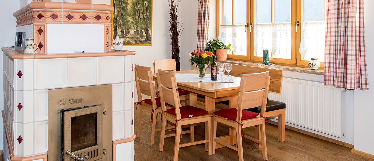 Wohnzimmer der Ferienwohnung 4 im Gästehaus Salzgau